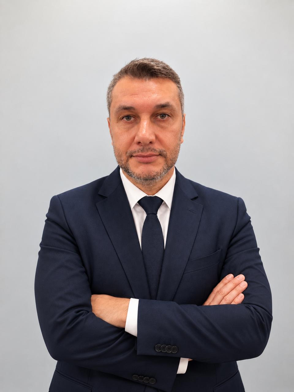 Yücel Alp fotoğrafı